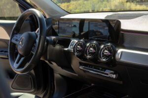 Hemeros Transfers car and van service in Milos