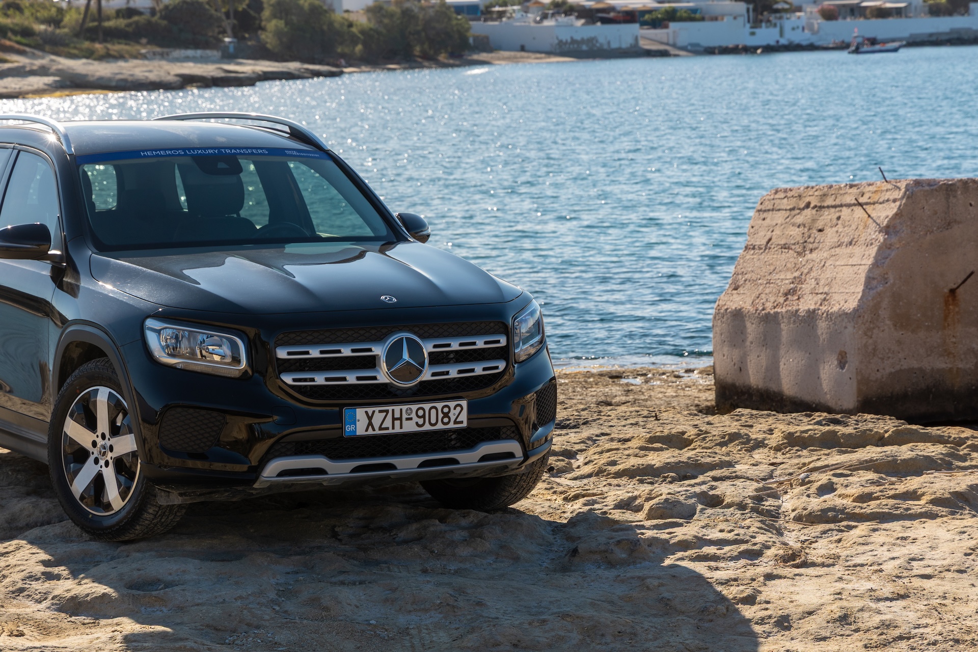 Pollonia and Cycladic destination transfer in Milos