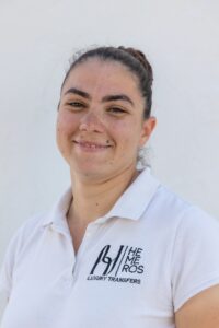 Hemeros Transfers guest service moment in Milos